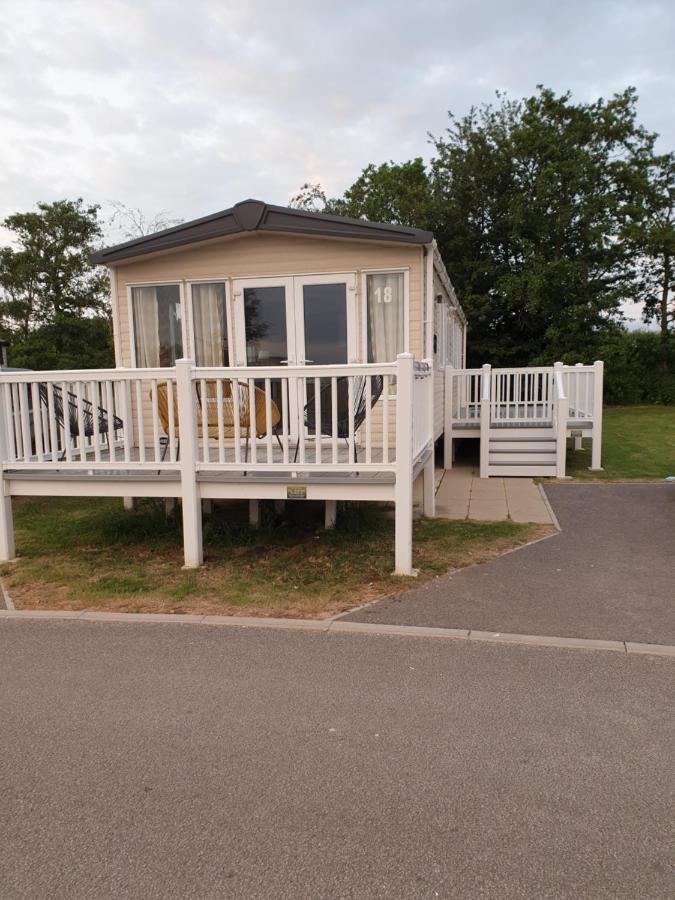 Tattershall Lakes Family Holiday Hotel Exterior foto